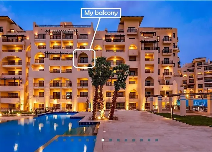 Apartment Awesome Pool View In Al Dau Heights
